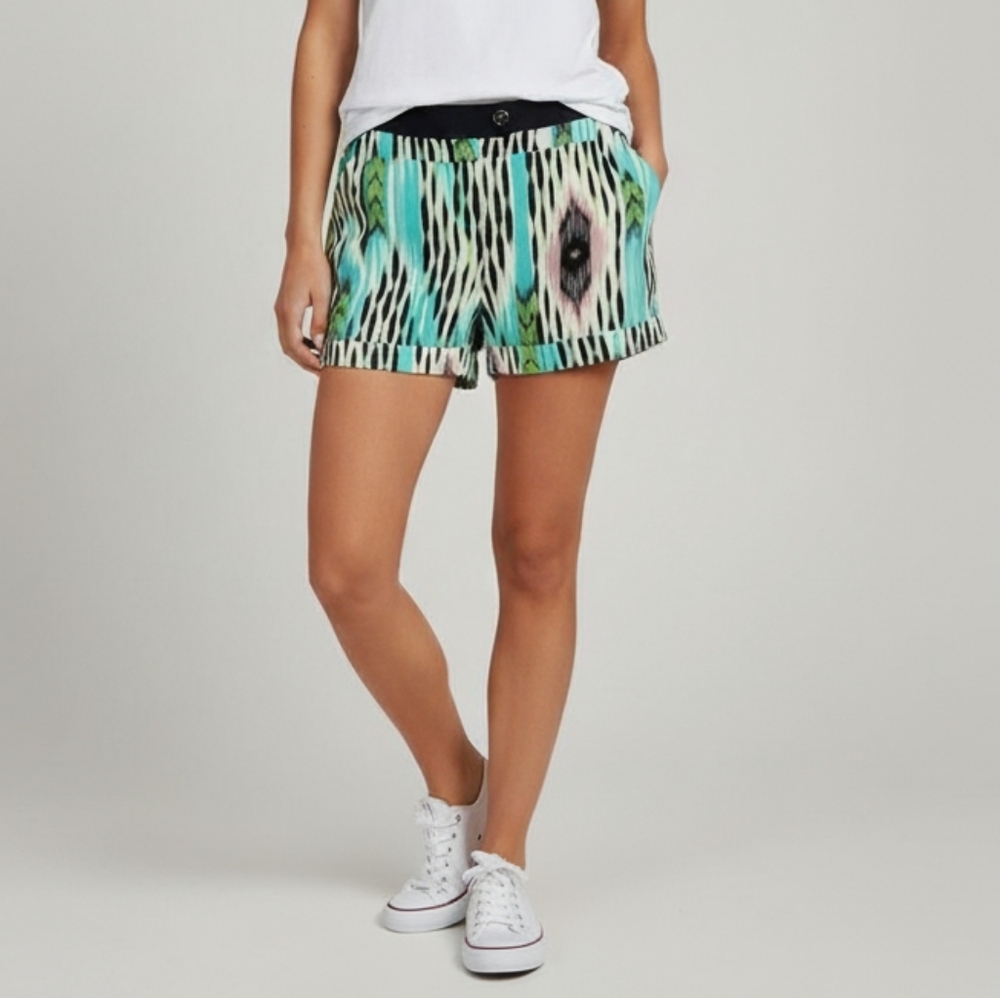 Jennifer Lopez JLO Women's NWT Southwestern Ikat Cuffed Dress Shorts Size 6